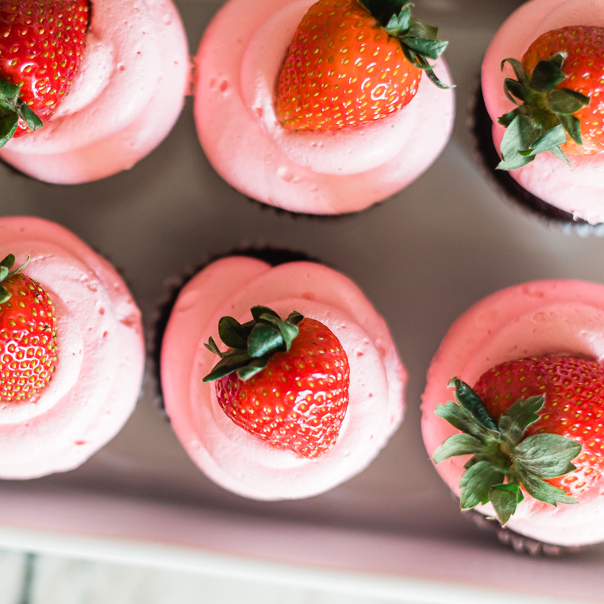 Easy Chocolate Covered Strawberry Cupcakes